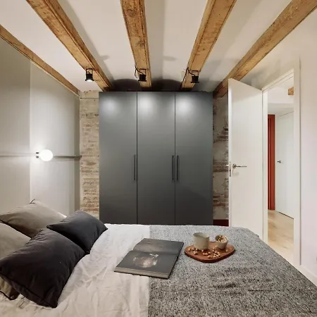 - 3 Bedrooms And Office In El Born